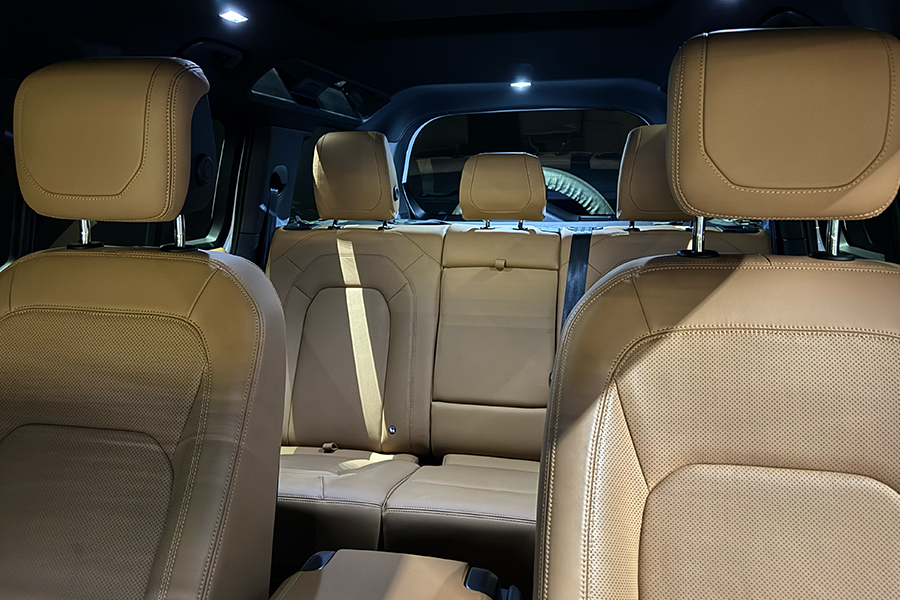 DEFENDER 110 P400 HSE 